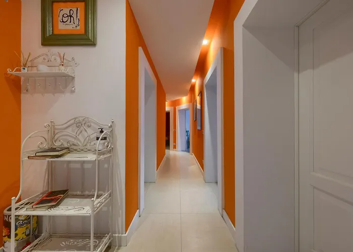 Apartamento Con 2 Bagni, Ac E Wifi A Due Passi Dalla Stazione E Dal Centro Storico