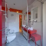 Apartament Con 2 Bagni, Ac E Wifi A Due Passi Dalla Stazione E Dal Centro Storico *