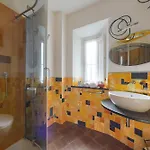 Con 2 Bagni, Ac E Wifi A Due Passi Dalla Stazione E Dal Centro Storico *