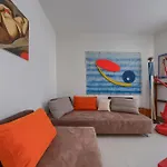 Apartament Con 2 Bagni, Ac E Wifi A Due Passi Dalla Stazione E Dal Centro Storico *