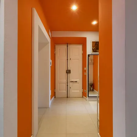 Apartamento Con 2 Bagni, Ac E Wifi A Due Passi Dalla Stazione E Dal Centro Storico